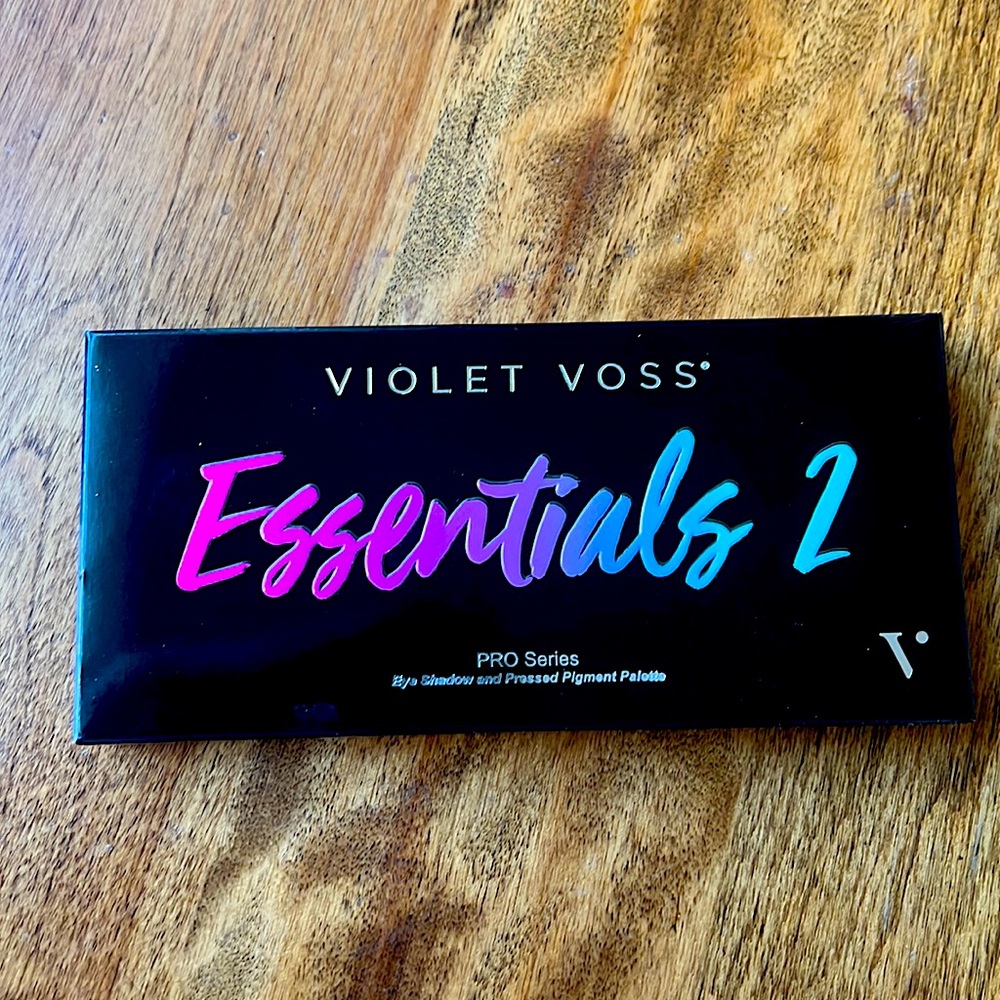 Violet Voss Essentials 2 PRO Series Eye Shadow Palette